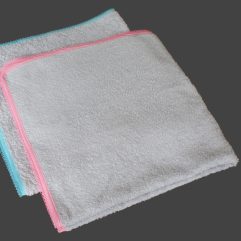 Handdoek met kantband