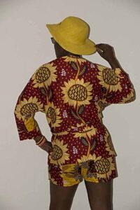 Een kimono met een korte broek. De print is een ontwerp van Vlisco en de stof voelt heerlijk soepel aan. | Naai- en verstelwerk